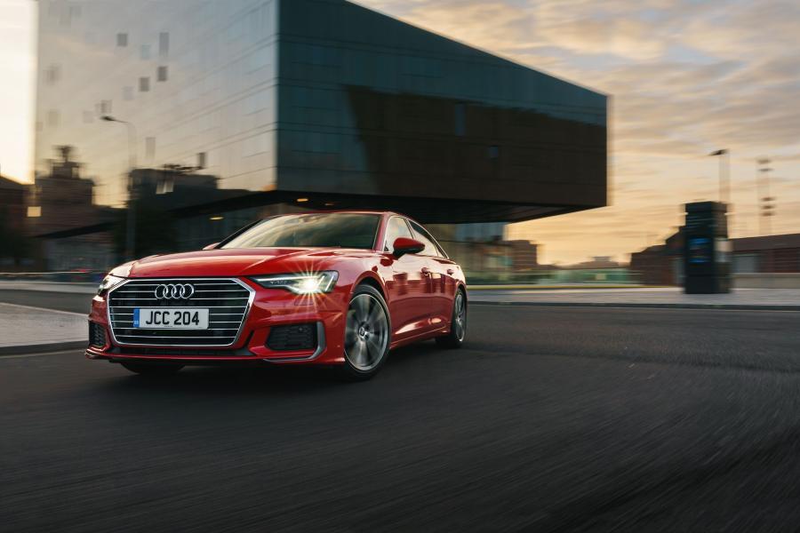  Audi A6 40 TDI S-Line (C8) 2018 года  (UK) (фото 21 из 40)
